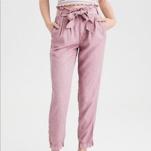 AEO High-waisted Paperbag Pants in Dusty Rose